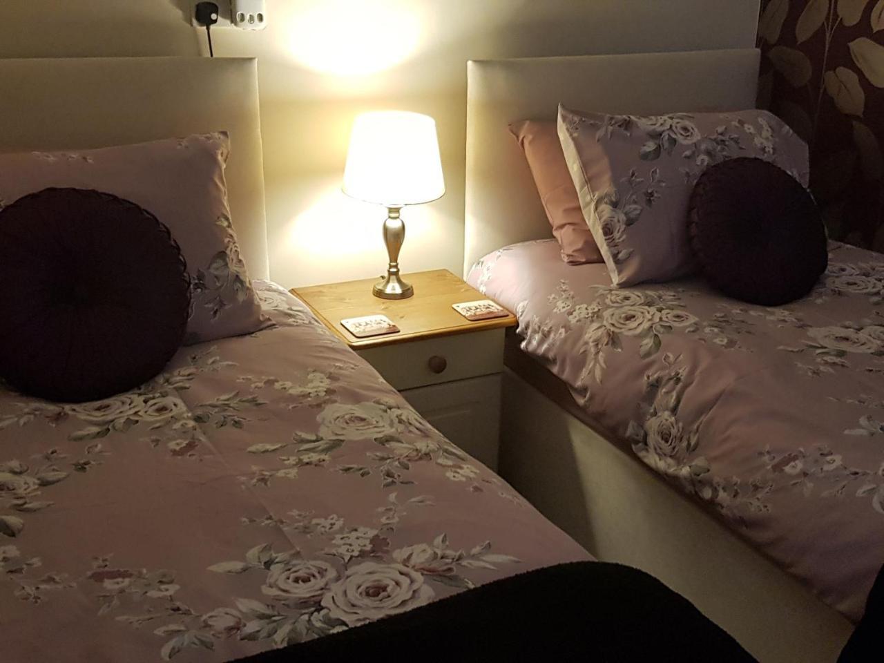 블랙풀 Courtneys Of Gynn Square B&B 객실 사진
