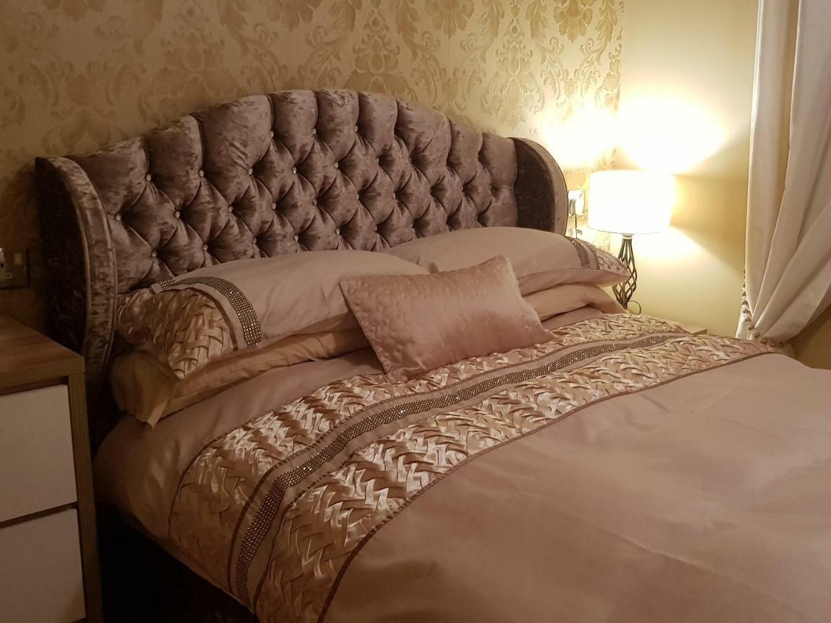블랙풀 Courtneys Of Gynn Square B&B 외부 사진